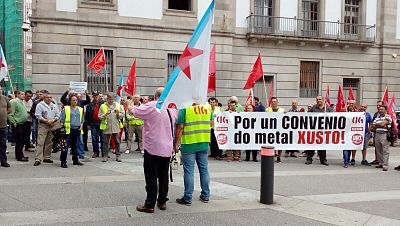 17-07-05 ProtestaAutobusesMetalPontevedra10.jpg